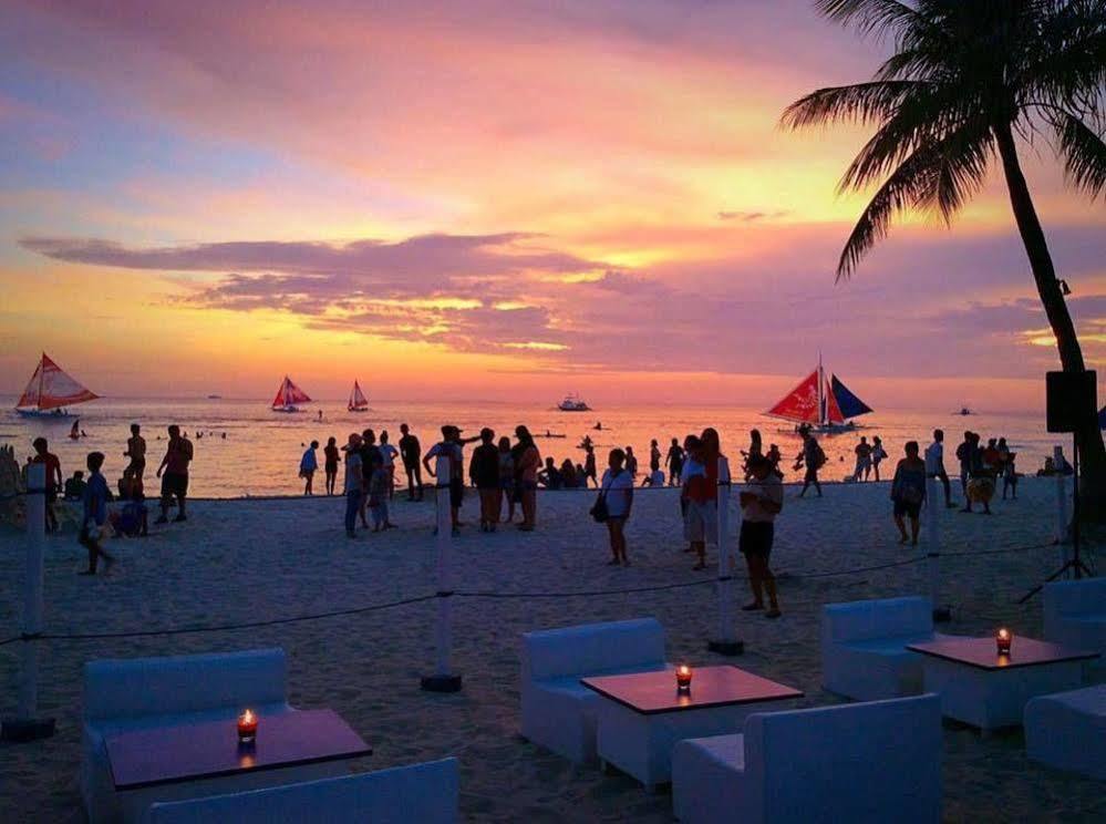 Glo'S Space Boracay Dmall By Tripzyfun Balabag  エクステリア 写真